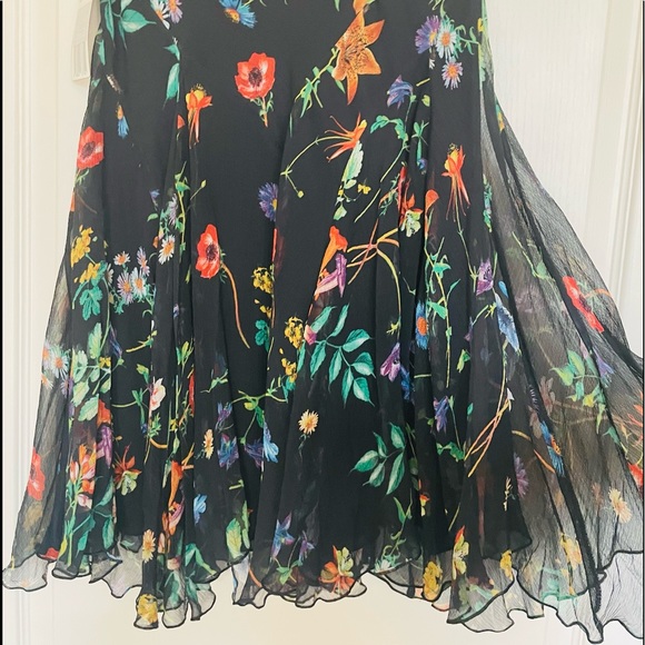 Mango skirt with size zipper closure - Picture 4 of 6